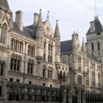 Witness Caught Using Smartglasses in Court Blames it all on ChatGPT