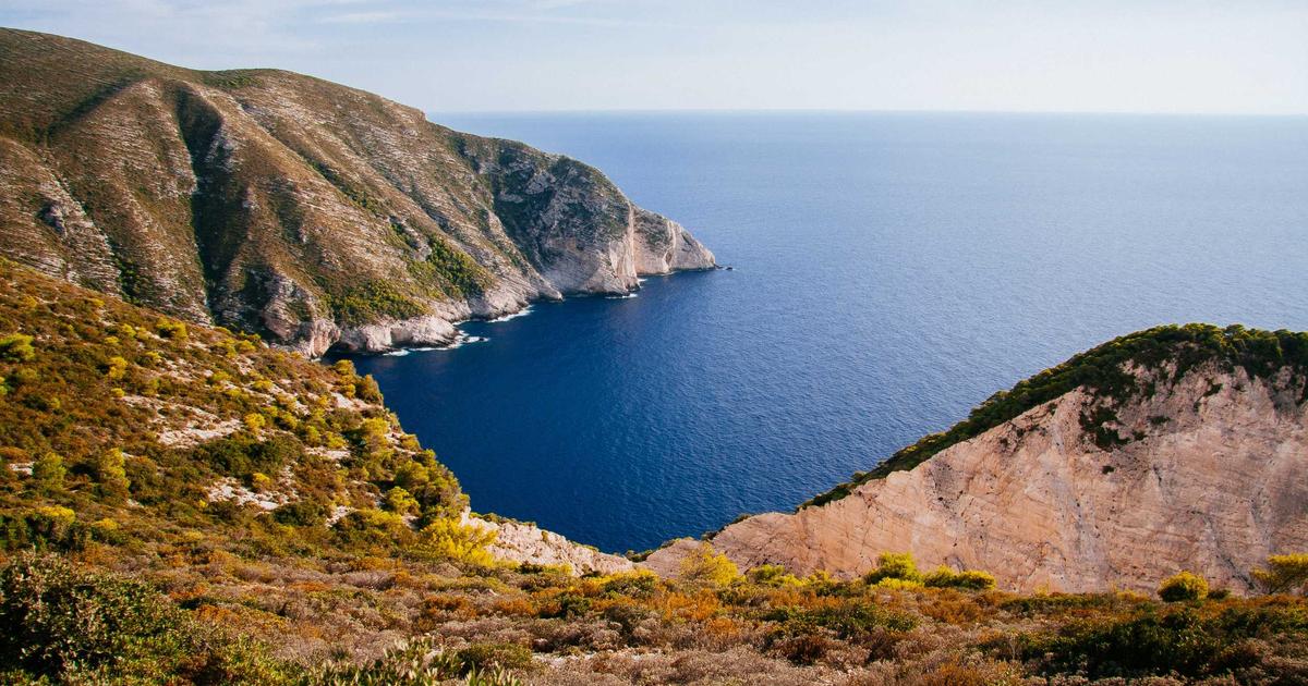 What Is MCP? Anthropic Model Context Protocol Explained Simply