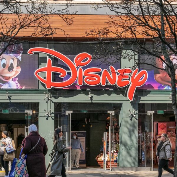 Midjourney wants Hollywood studios&hellip;