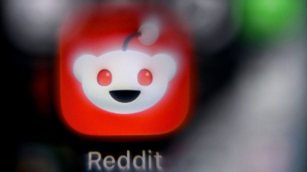 Reddit signals ominous upcoming “changes” for old.reddit.com
